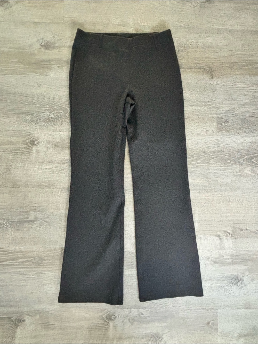 Quince Ultra-Stretch Ponte Pant Medium Grey
Gently Used